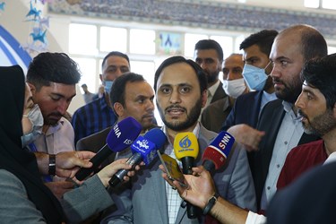 مصاحبه علی بهادری جهرمی سخنگوی دولت با خبرنگاران در سومین روز نمایشگاه هم افزایی مدیریت ایران