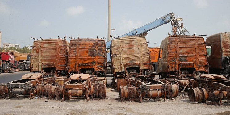 ماشین‌های سنگینی که در انبار گمرک بوشهر سوختند و به آهن تبدیل شدند