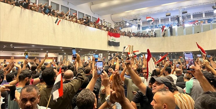 کمیته چارچوب هماهنگی خواستار تخلیه فوری پارلمان عراق شد