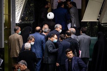 بهرام عین اللهی وزیر بهداشت در صحن علنی مجلس شورای اسلامی