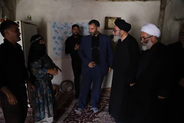 بازدید نماینده ولی فقیه از روستای محروم پشتاب