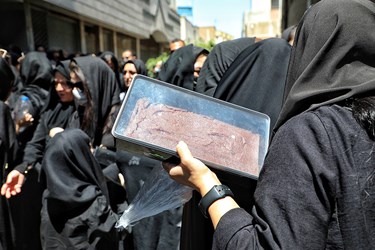 چهارراه گلوبندک؛ حلوایی‌ترین خیابان ایران 