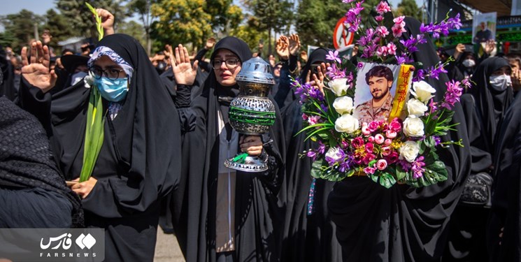 ماجرای دختر جوانی که میهمان ویژه مراسم تشییع شهید« آسمیه» شد