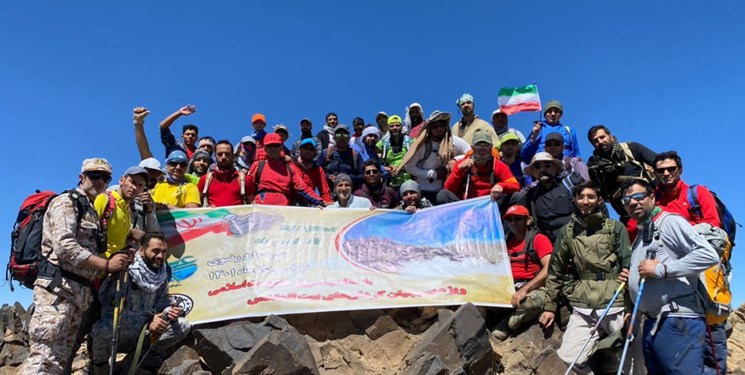 صعود به قله شیرباد به مناسبت گرامیداشت روز مقاومت اسلامی