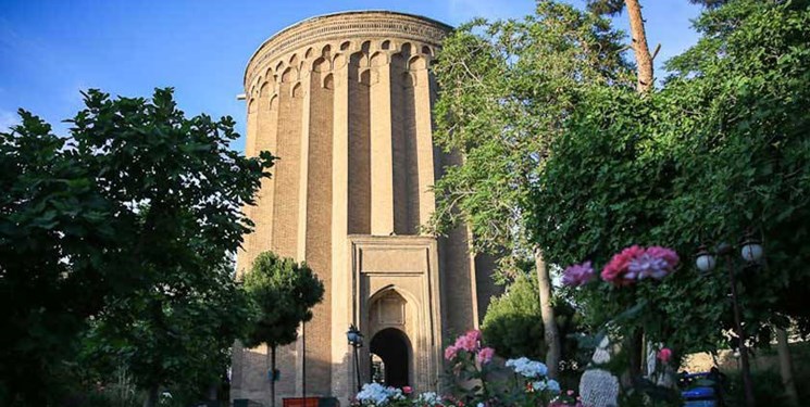 بازدید وزیر میراث فرهنگی از آثار باستانی شهرری