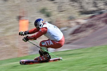 گزارش تصویری از مسابقات جام جهانی اسکی چمن در دیزین