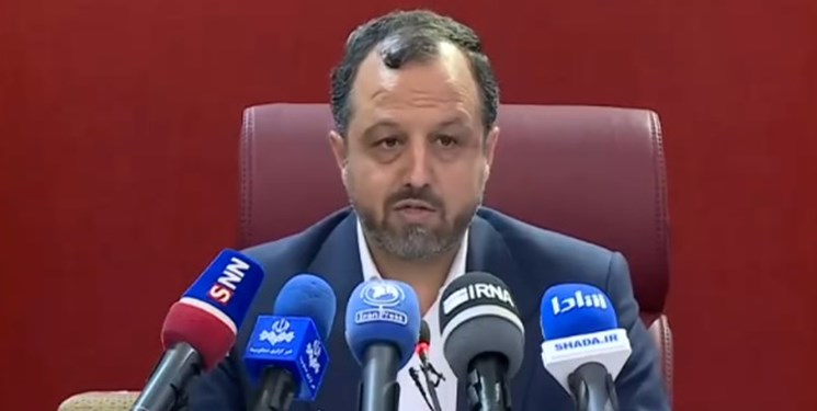 خاندوزی: درآمد نفتی ما ۱۱ برابر بیشتر از پارسال است