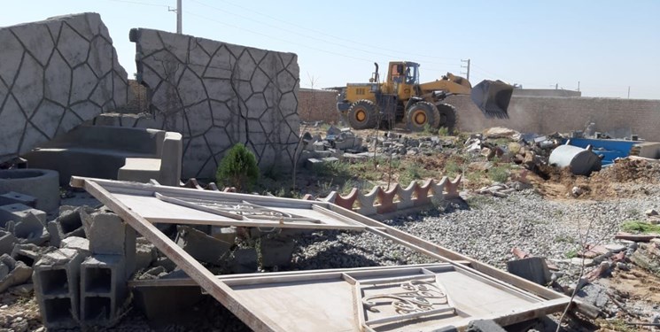 ۱۱ هزار مترمربع ساخت و ساز غیرمجاز در ورامین تخریب شد