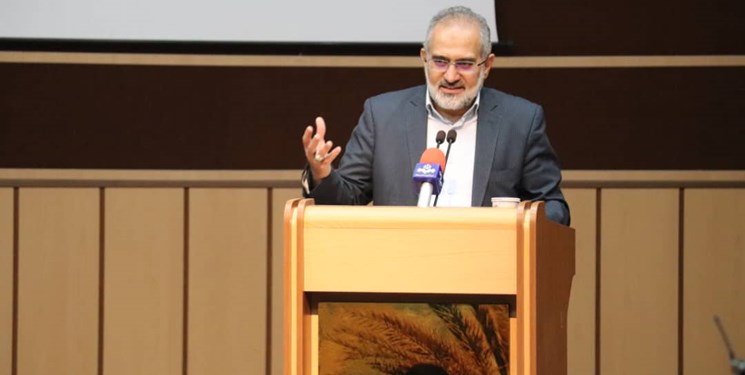 معاون رئیس‌جمهور: زندگی آیت‌الله طالقانی با قرآن مأنوس بود