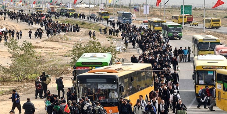 وزیر کشور: با ورود بخشی از زائران با اتوبوس‌های ایرانی به عراق موافقت شد