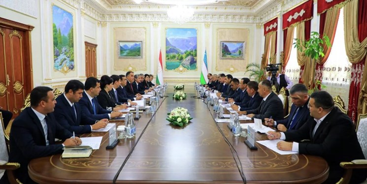 امضای 12 قرارداد تجاری بین بازرگانان ازبکستان و تاجیکستان