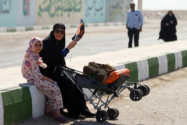  پذیرایی از زائران اربعین در مرز چذابه