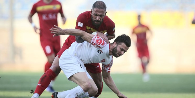 فولاد و پرسپولیس بدون تماشاگر برگزار می‌شود