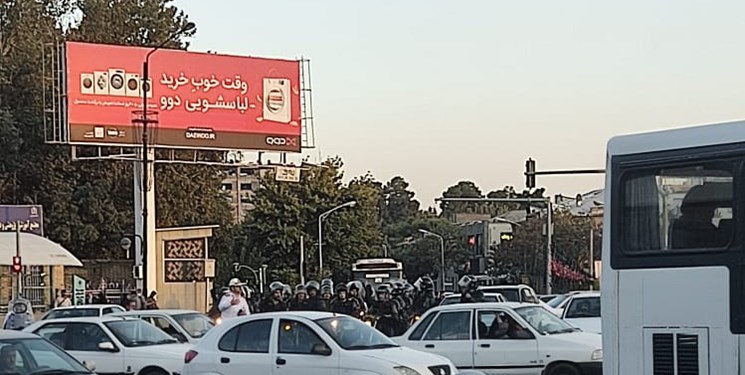 روایت خبرنگار فارس از تجمع اعتراضی در مشهد