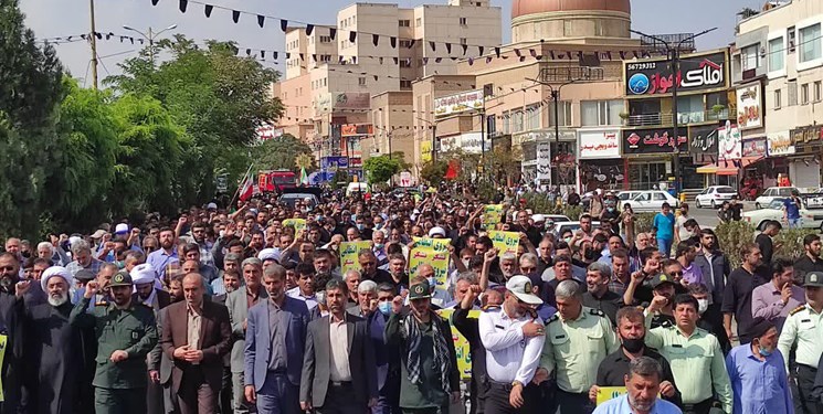 خروش مردم استان تهران در محکومیت اغتشاشگران/ «مرگ بر فتنه‌گر» در ام القرای جهان اسلام طنین انداز شد