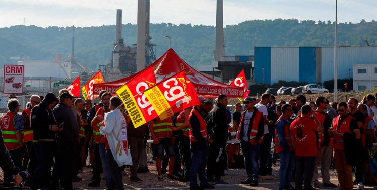 اعتصابات  کارگران  بخش پالایشگاهی در فرانسه