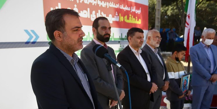 کلنگ احداث خیابان سردار رئیسی و میدان عروج اصفهان بر زمین زده شد