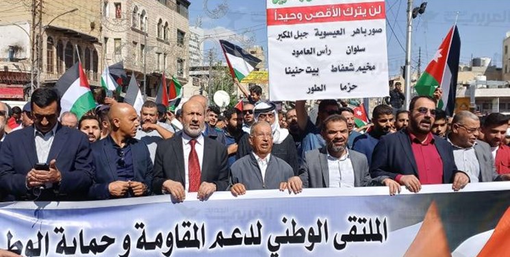 تجمع اردنی‌ها در حمایت از فلسطینیان محاصره شده در اردوگاه شعفاط