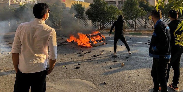 تغییر رژیم با سه چاشنی: جوانان، شعار و ترانه‌ جهانی/ چگونه به دنبال پیاده کردن مدل انقلاب سودان در ایران بودند؟