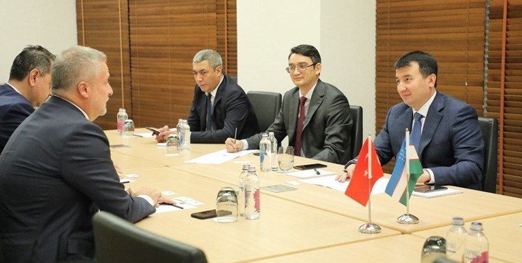 اجرای طرح‌های مشترک محور دیدار مقامات ازبکستان و ترکیه در «استانبول»