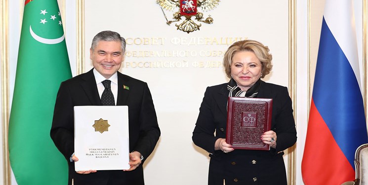 توافق روسیه و ترکمنستان برای ایجاد کمیسیون پارلمانی و همکاری