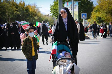 گزارش تصویری راهپیمایی عظیم 13 آبان در چهارمحال و بختیاری