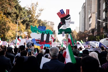 راهپیمایی روز ۱۳ آبان در تهران (2)