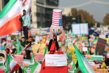 راهپیمایی ضداستکباری مردم انقلابی و ولایتمدار مشهد در یوم‌الله ۱۳ آبان