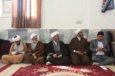 حضور نماینده ولی‌فقیه در استان سمنان در روستای زمان‌آباد و دیدار با اهالی و بررسی مشکلات و مسائل منطقه