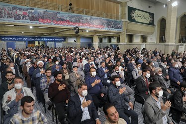 دیدار جمعی از مردم اصفهان با رهبر انقلاب اسلامی