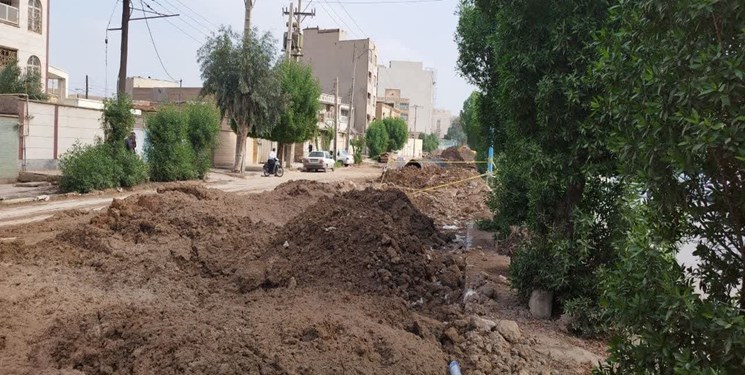 پروژه فاضلاب اهواز کام مردم  را تلخ کرد/خیابان‌های شخم‌زده  و رها شده ارمغان  آبفای خوزستان+فیلم و تصویر