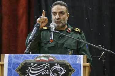 سخنرانی سردار محمد زهرایی  رئیس سازمان بسیج ساندگی در همایش طلایه داران اقتصاد مقاومتی در هرمزگان