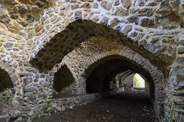 کاروانسرای «قُزْلُقْ» در گلستان
