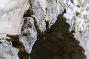 کاروانسرای «قُزْلُقْ» در گلستان