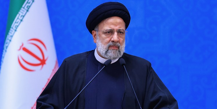 رئیسی: طلبه و دانشجوی سیاسی باید نیازهای جامعه را بداند و آماده خطرپذیری باشد