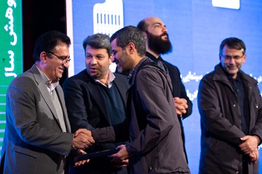 تقدیر از برگزیدگان اختتامیه پنجمین جایزه پژوهش سال سینمای ایران 