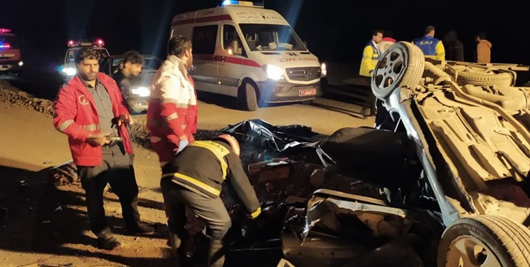واژگونی یک خودروی سواری در محور خرم‌آباد-بروجرد با ۲ کشته و ۳  زخمی