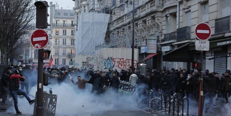 پاریس روی موج ناآرامی بعد از حمله مسلحانه مرگبار دیروز+فیلم