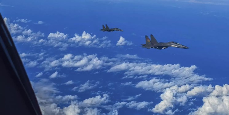 رزمایش دریایی و هوایی ارتش چین اطراف تایوان در پاسخ به آمریکا