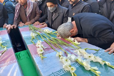 تشییع باشکوه 5 شهید گمنام در زاهدان
