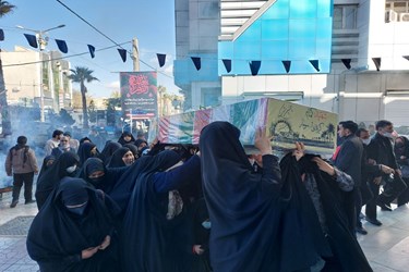 تشییع باشکوه 5 شهید گمنام در زاهدان