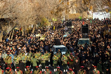 تشییع پیکر مطهر هشت شهید گمنام دفاع مقدس در تبریز