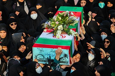 تشییع پیکر مطهر هشت شهید گمنام دفاع مقدس در تبریز