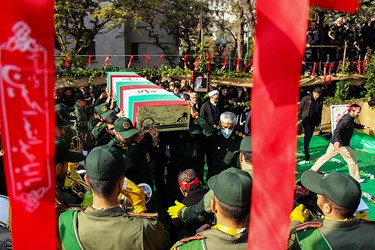 تشییع پیکر مطهر هشت شهید گمنام دفاع مقدس در تبریز