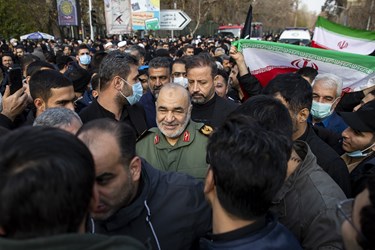 حضور سرلشکر حسین سلامی فرمانده کل سپاه پاسدارن انقلاب اسلامی در مراسم بدرقه پیکر ۲۰۰ شهید گمنام تا بهشت