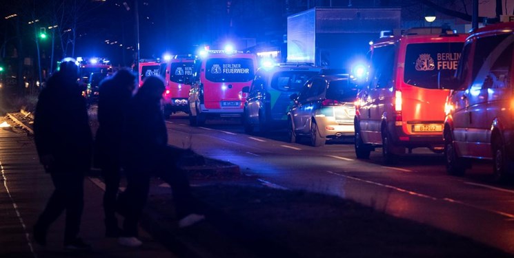 آشوب در آلمان/ ۳۸ مورد حمله به آتش‌نشان‌ها در شب سال نو