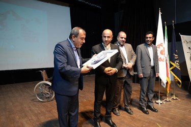 اختتامیه دومین جشنواره تئاتر استانی معلولین در یاسوج