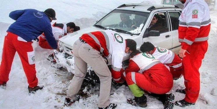 امدادرسانی هلال احمر اندیکا به ۳۵ نفر گرفتار در برف
