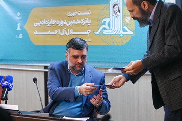 علی رمضانی مدیر عامل موسسه خانه کتاب و ادبیات ایران