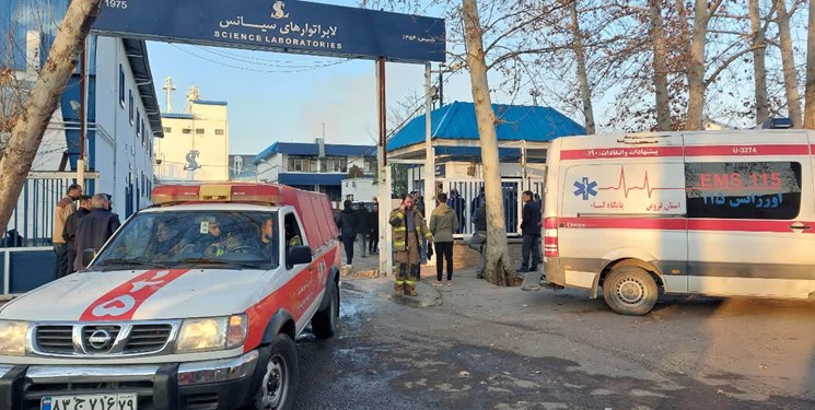 آتش سوزی گسترده در یکی از شرکت های تولیدی شهر صنعتی البرز/ فوت ۴ نفر در حادثه+ فیلم